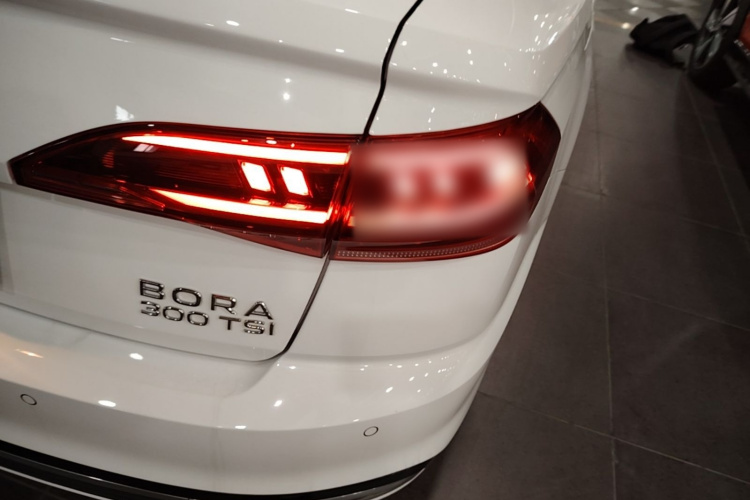 Volkswagen Bora 2025 car image #8