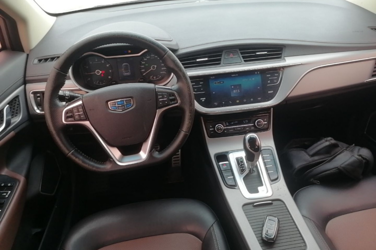 GEELY Emgrand GS 2018 car image #10