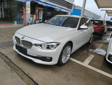 BMW 3 Series 2018 car image 