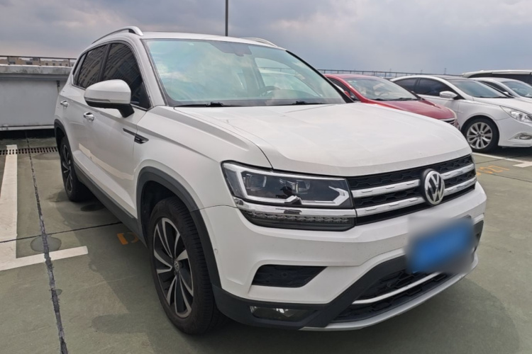 Volkswagen Tharu 2019 car image #4
