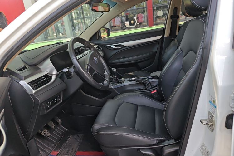 GEELY Emgrand 2019 #15 GEELY Emgrand 2019 car image #15