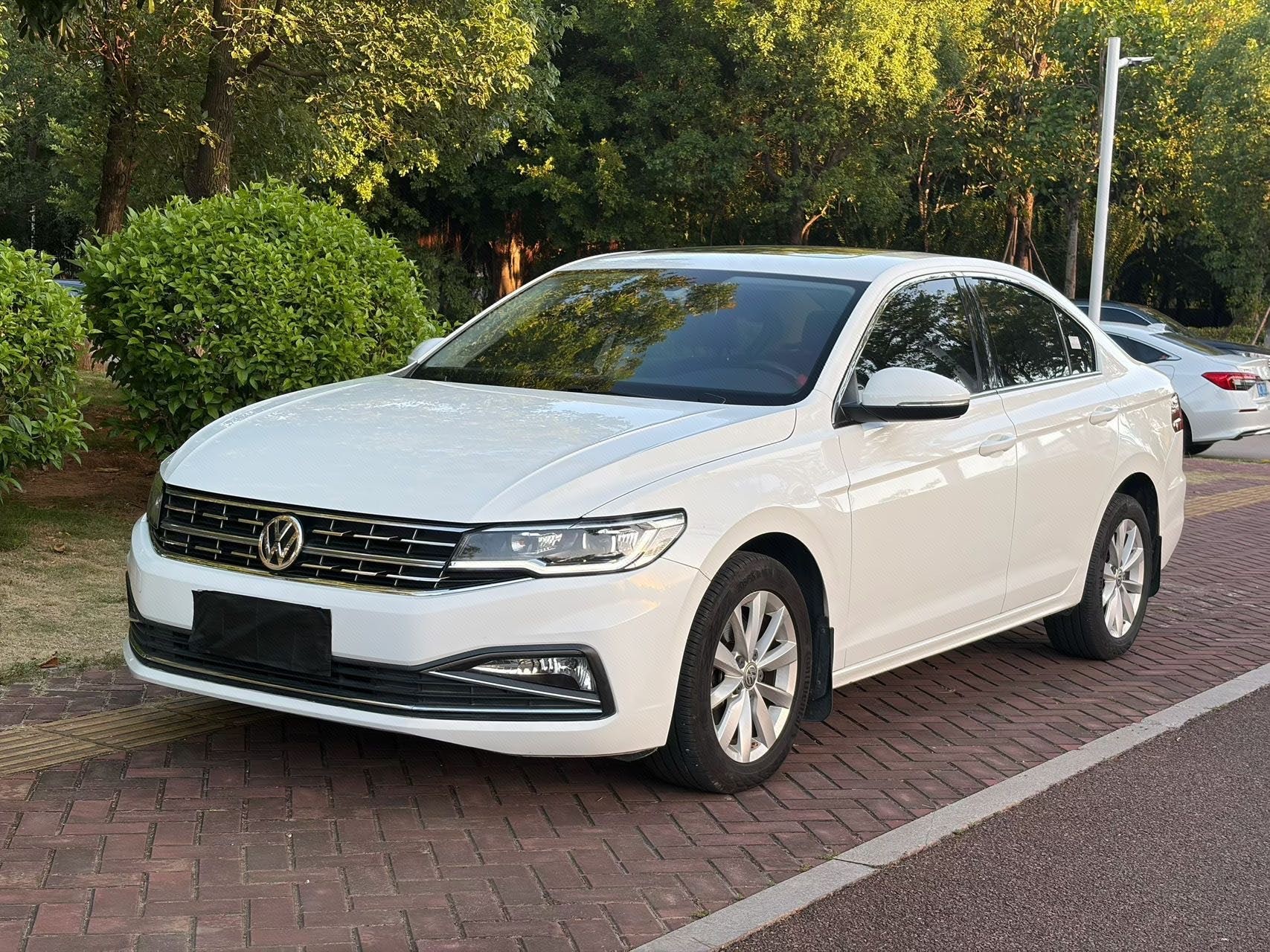 2020 2020 car image