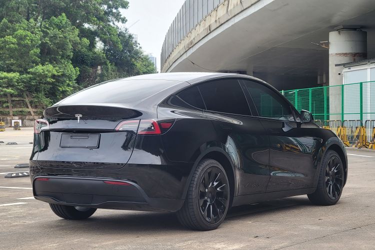 Tesla Model Y 2022 car image #8