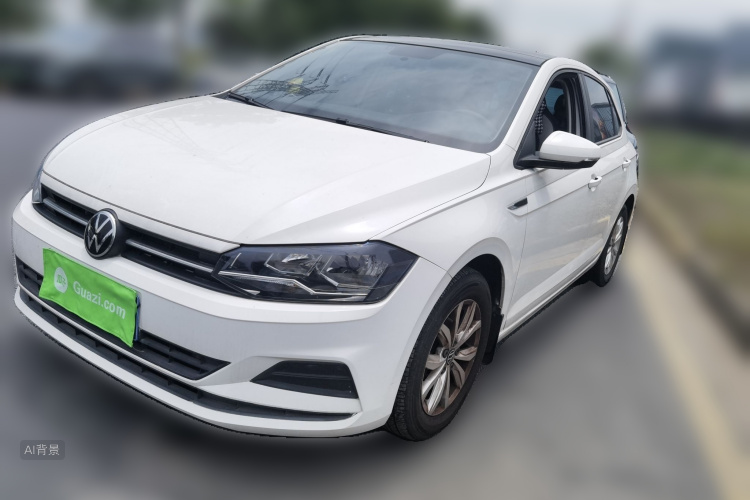 Volkswagen Polo 2021 car image #2
