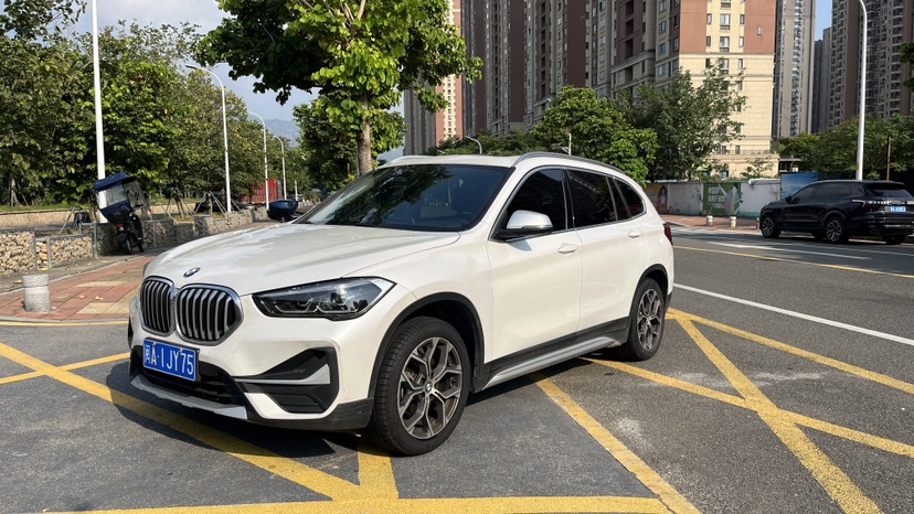 BMW X1 2022 car image 