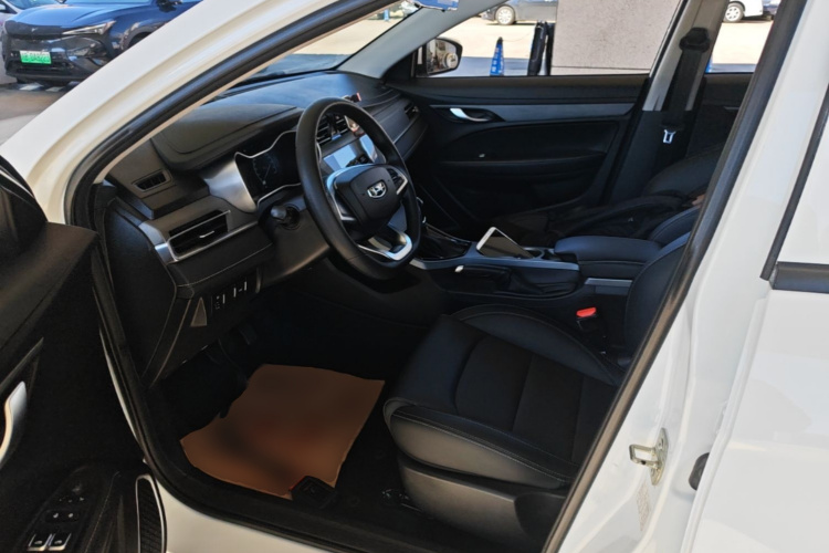 GEELY Emgrand 2022 car image #15