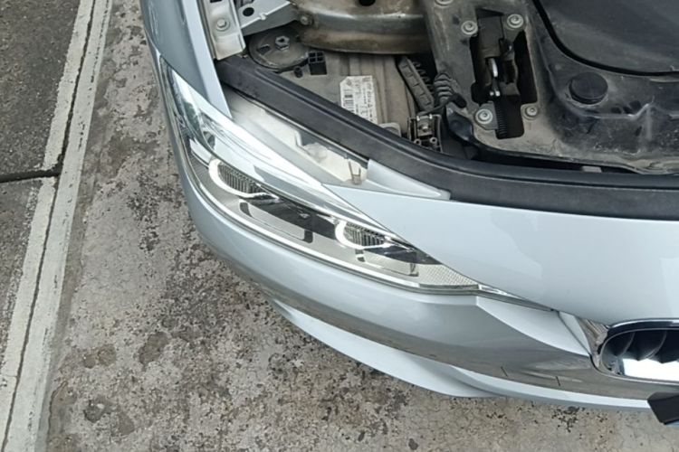 BMW 3 Series 2017 immagine di auto #8