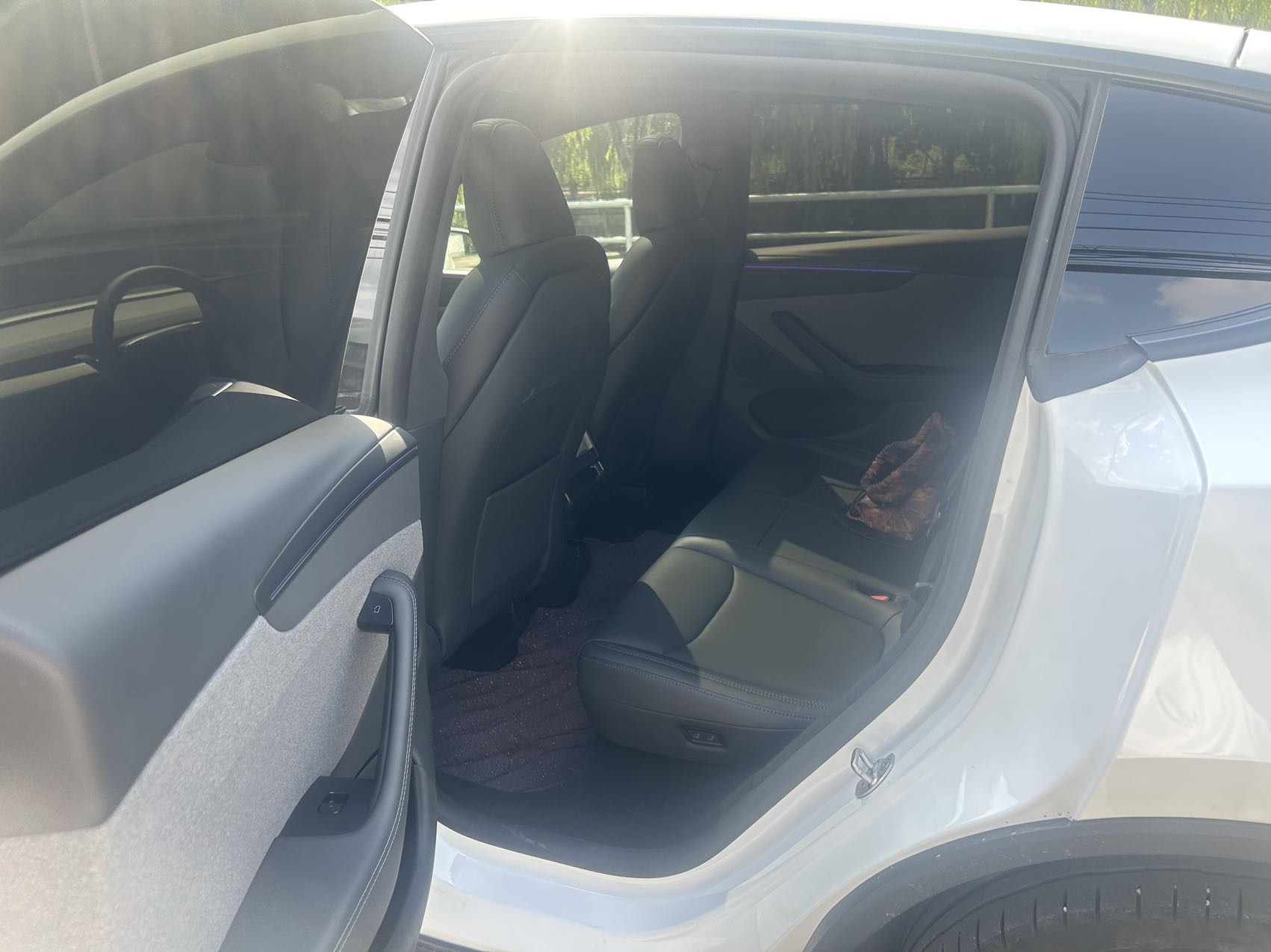 Tesla Model Y 2026 #4 Tesla Model Y 2026 car image #4