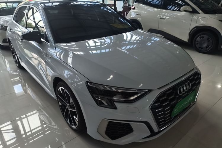 Audi A3 2023 immagine di auto #4