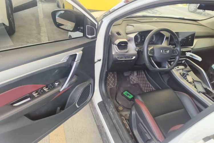 GEELY Coolray 2022 immagine di auto #16
