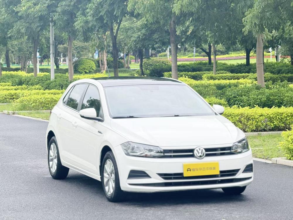Volkswagen Polo 2019 car image #3