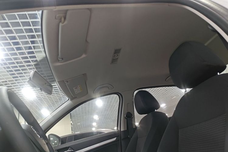 Volkswagen Lavida 2018 car image #18