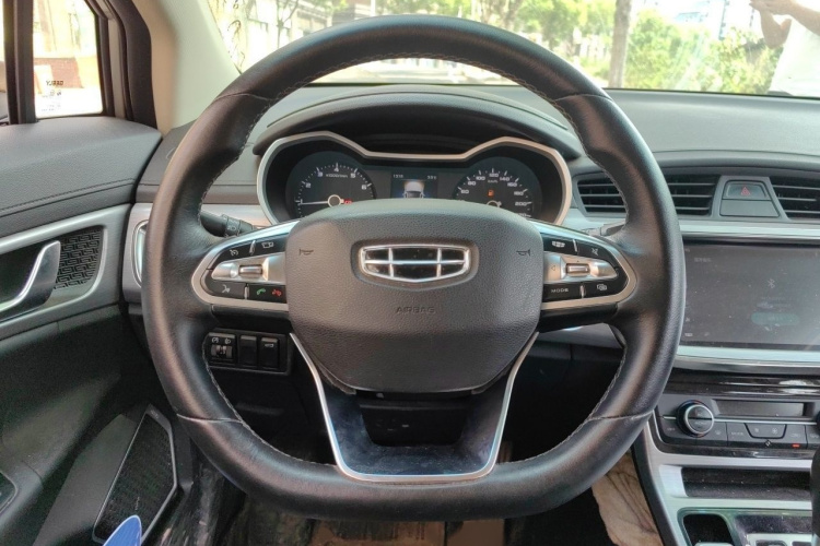 GEELY Emgrand GS 2019 car image #12