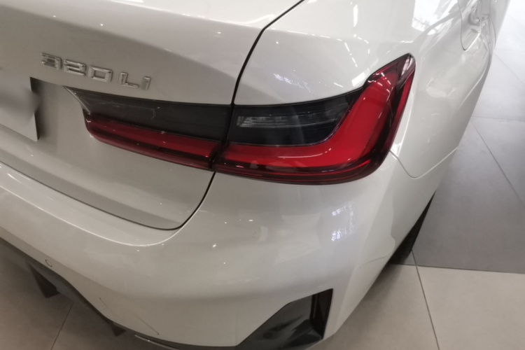 BMW 3 Series 2024 #8 BMW 3 Series 2024 car image #8