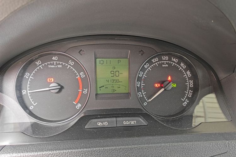 Skoda Rapid 2016 #12 Skoda Rapid 2016 car image #12