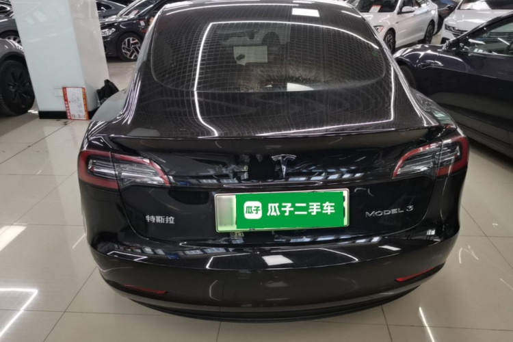 Tesla Model 3 2023 صورة سيارة #6