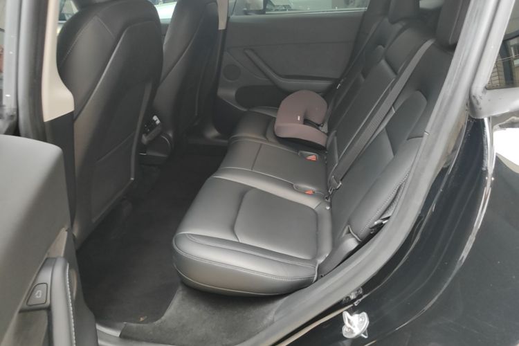 Tesla Model Y 2022 #13 Tesla Model Y 2022 car image #13