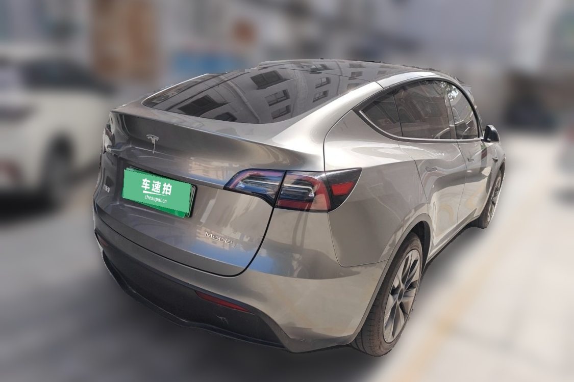 Tesla Model Y 2024 car image #4