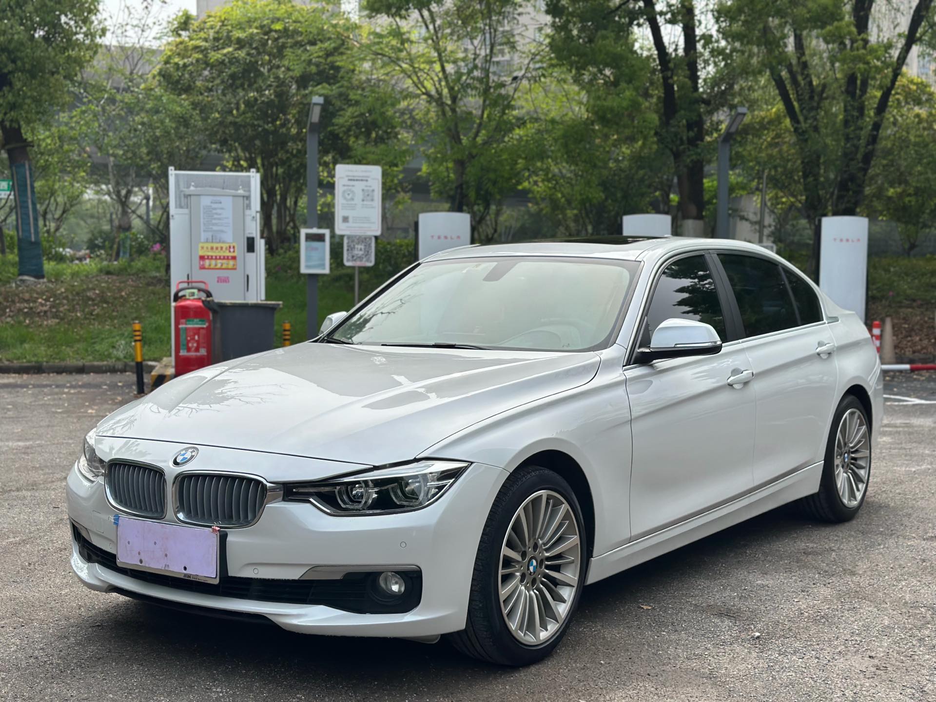 BMW 3 Series 2018 BMW 3 Series 2018 car image