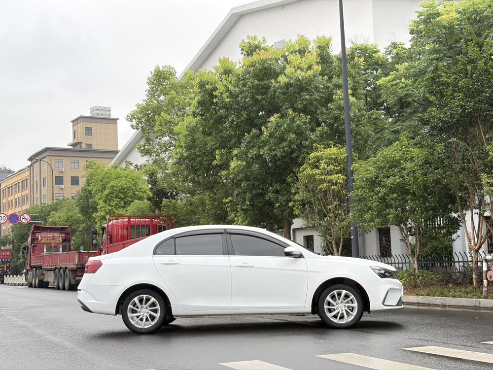 GEELY Emgrand 2021 #7 GEELY Emgrand 2021 car image #7