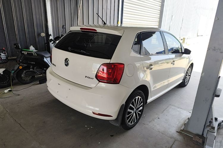 Volkswagen Polo 2015 #5 Volkswagen Polo 2015 immagine di auto #5