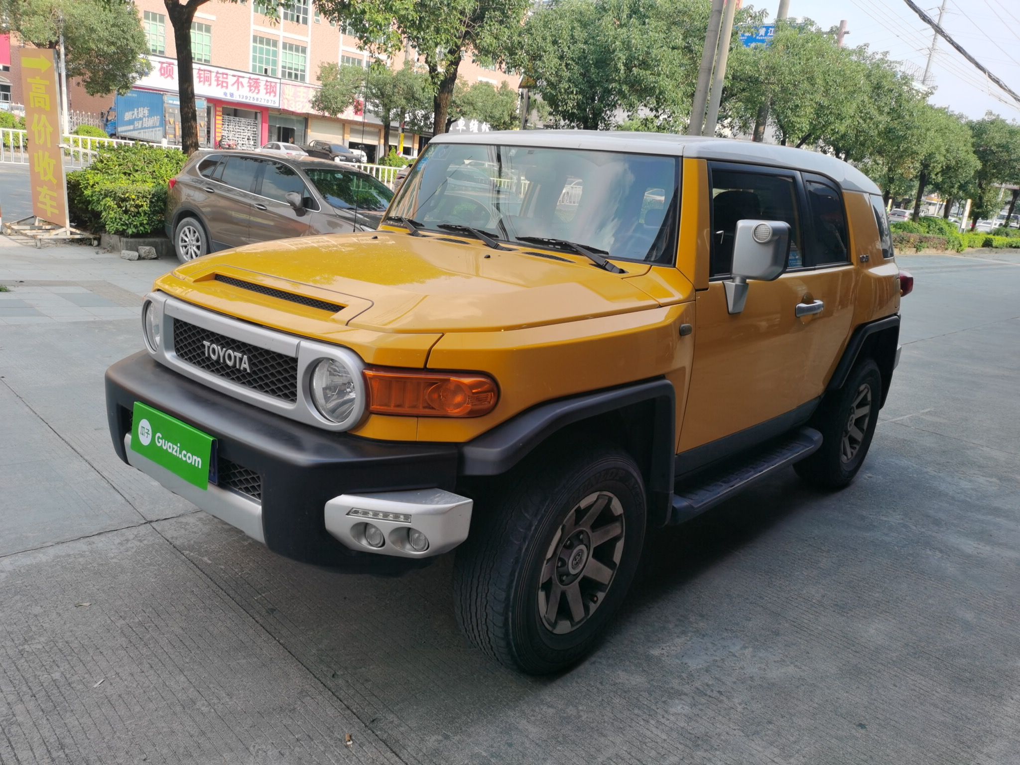 Toyota FJ Cruiser 2019 car image 