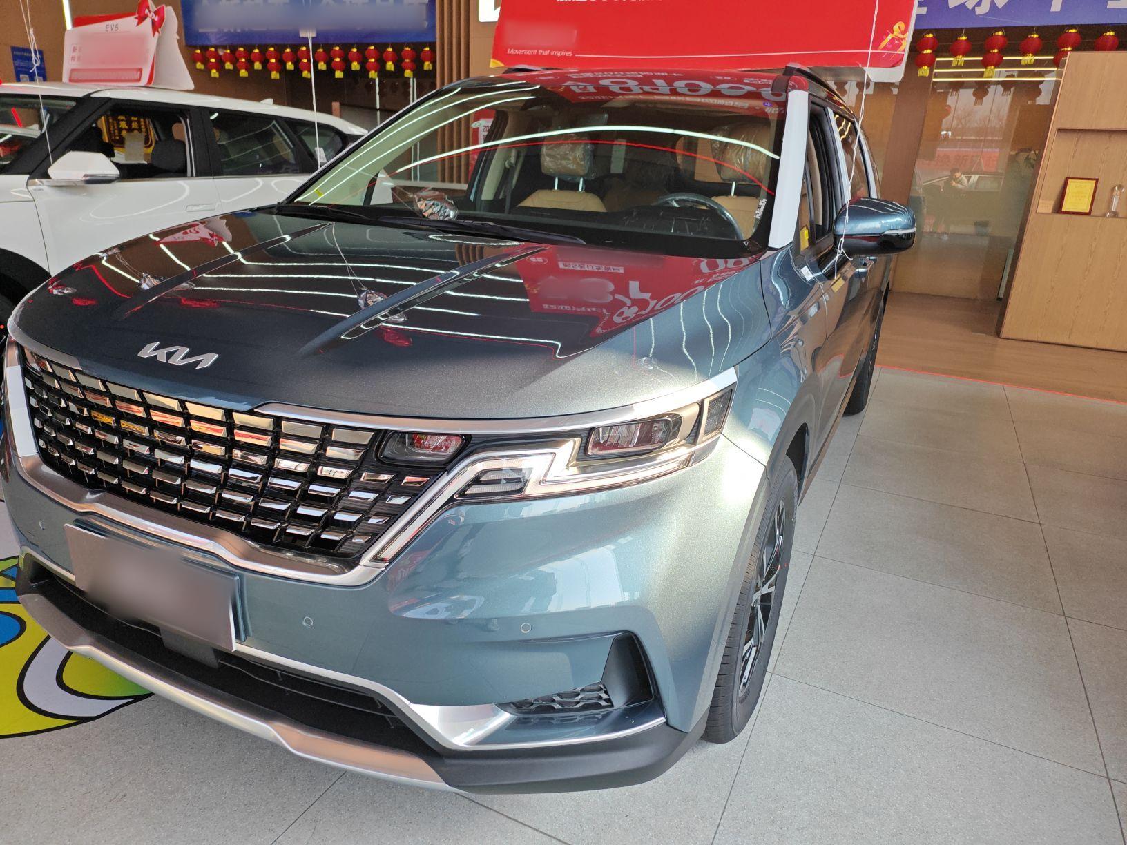 Kia Carnival 汽车图片 