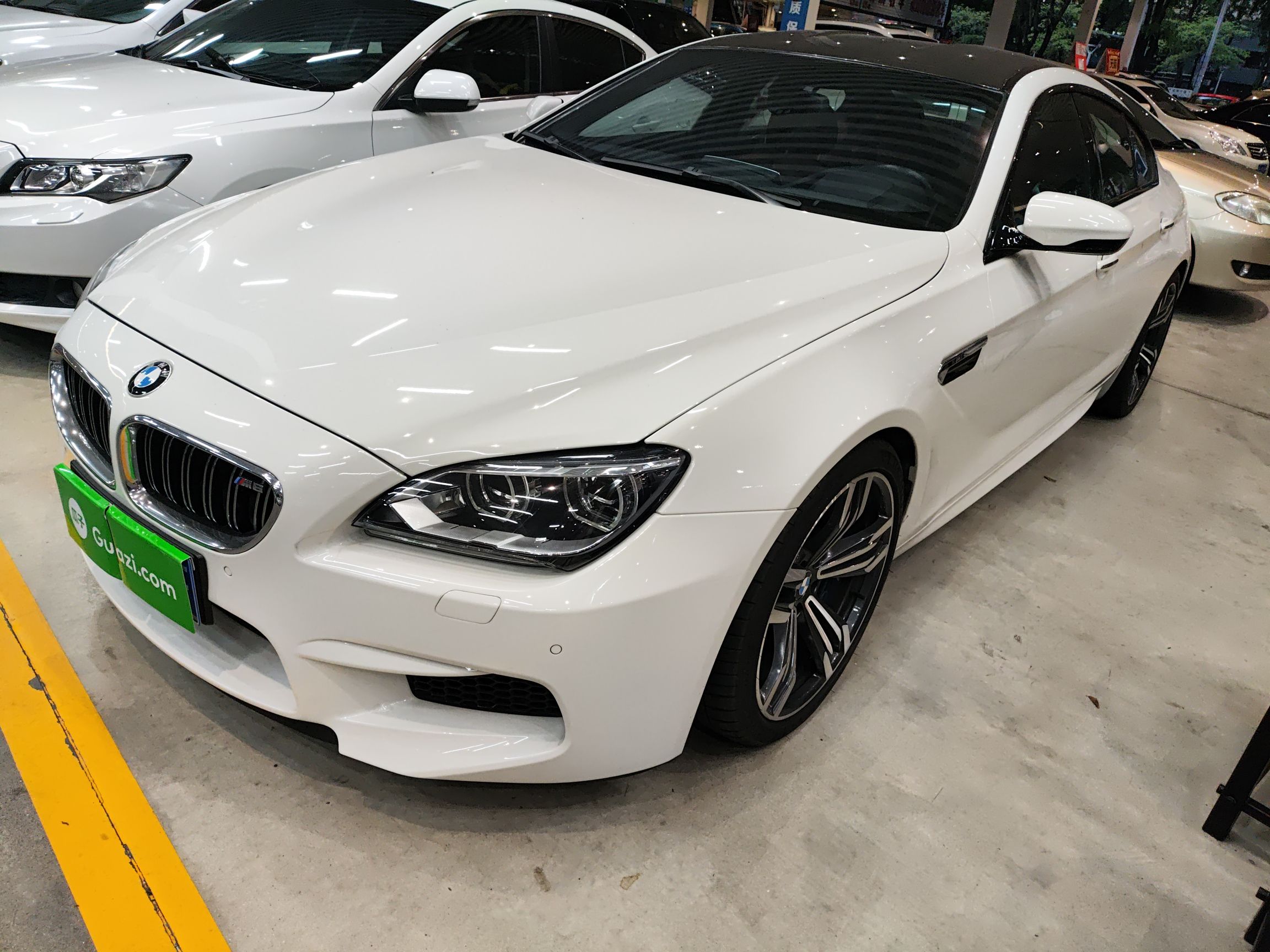 BMW M6 2015 car image 
