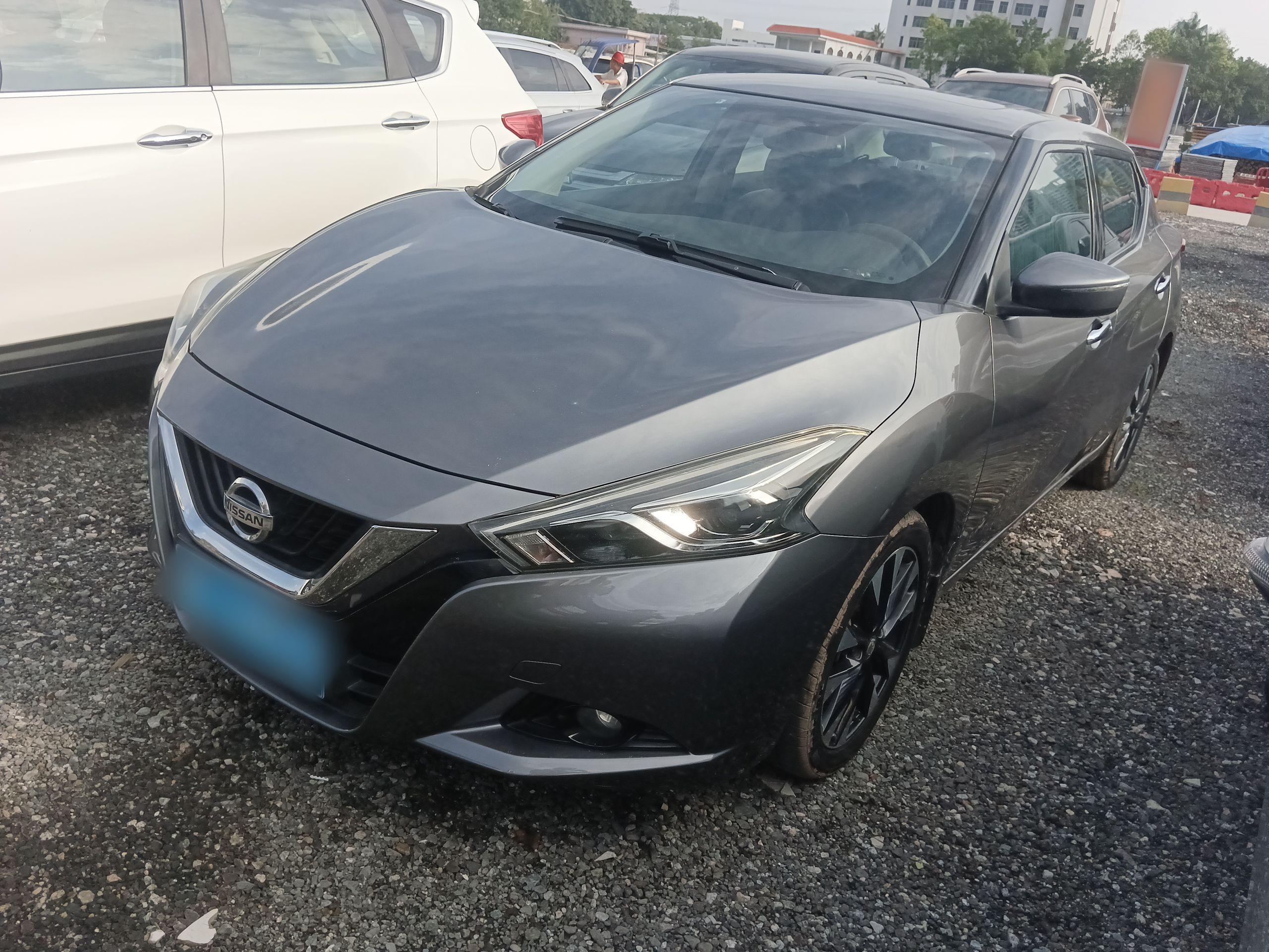 Nissan Bluebird Classic 2016 汽车图片 