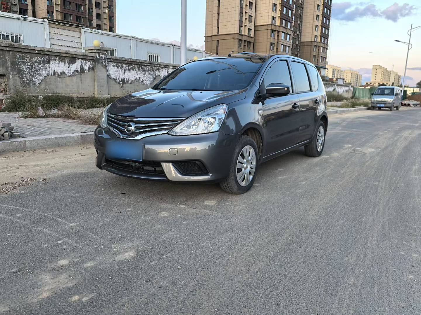 Nissan Livina 2018 汽车图片 