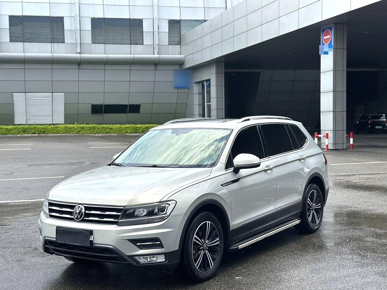 Volkswagen Tiguan L 2021 car image 