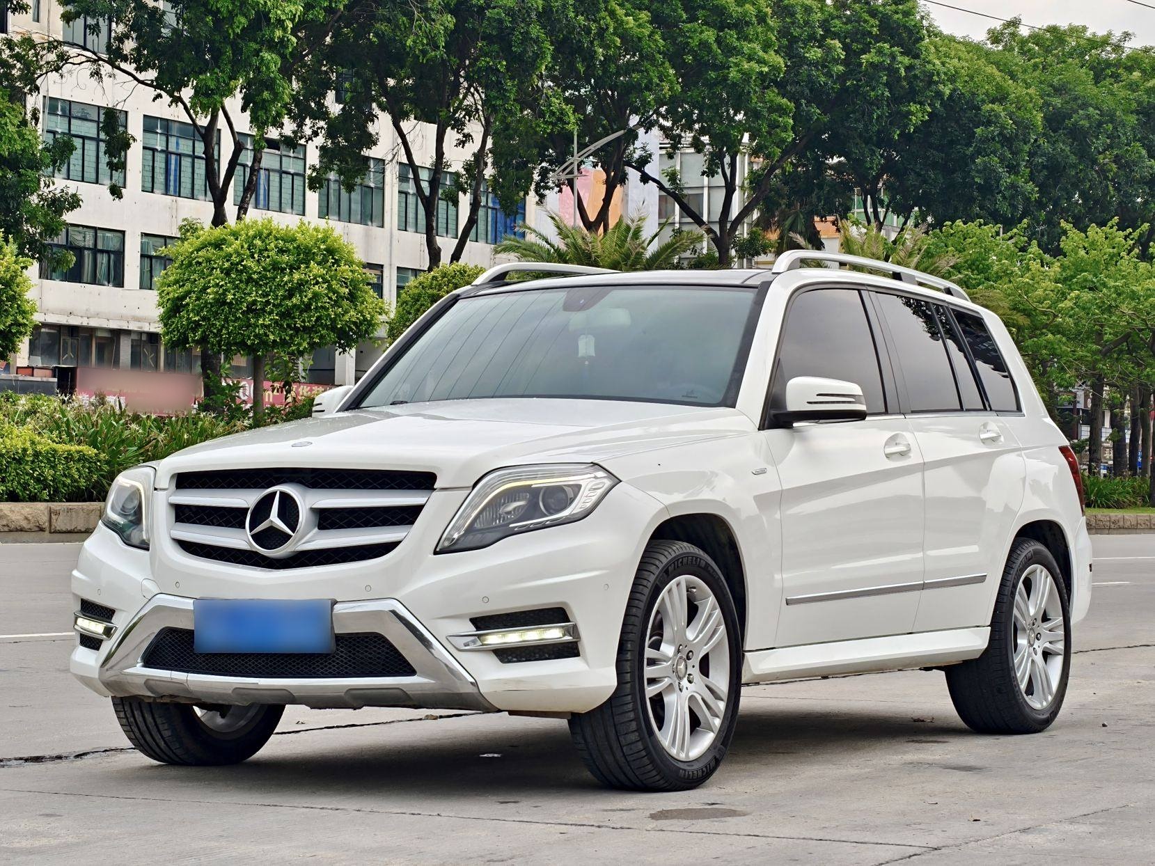 Mercedes-Benz GLK Class 2015 Mercedes-Benz GLK Class 2015 car image