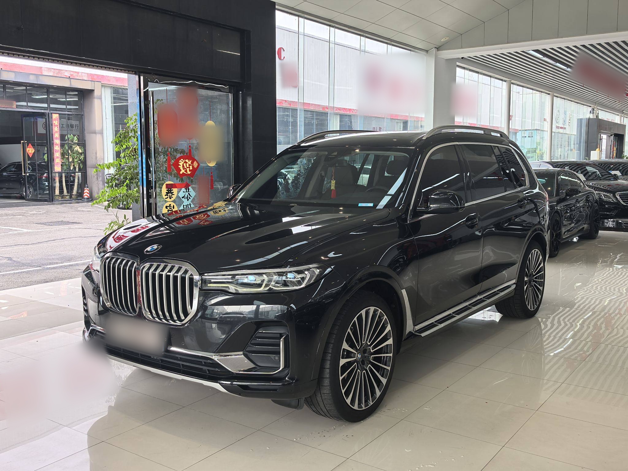 BMW X7 M60i 2022 car image 