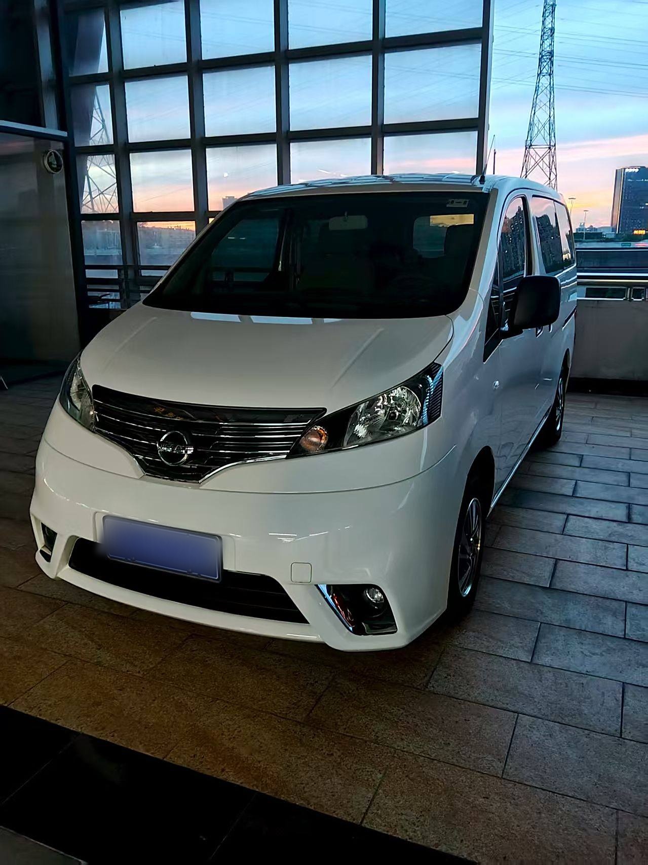 Nissan NV200 2017 汽车图片 