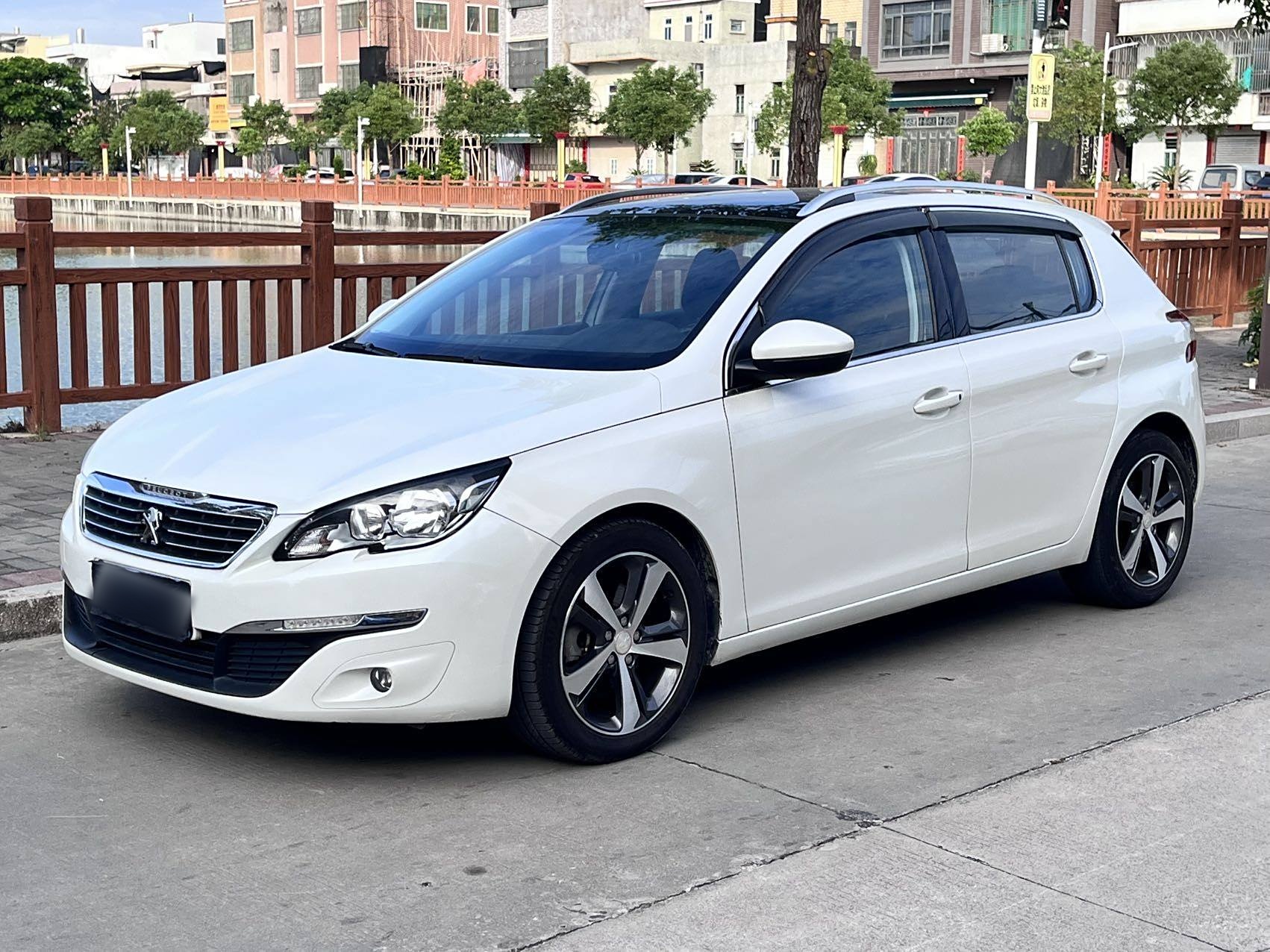 Peugeot 308S 2015 汽车图片 