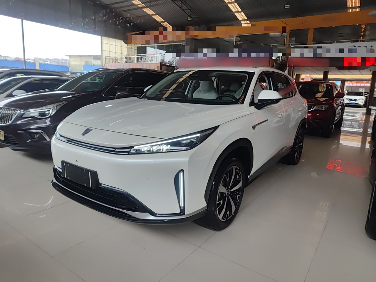 Roewe D5X DMH 2025 car image 