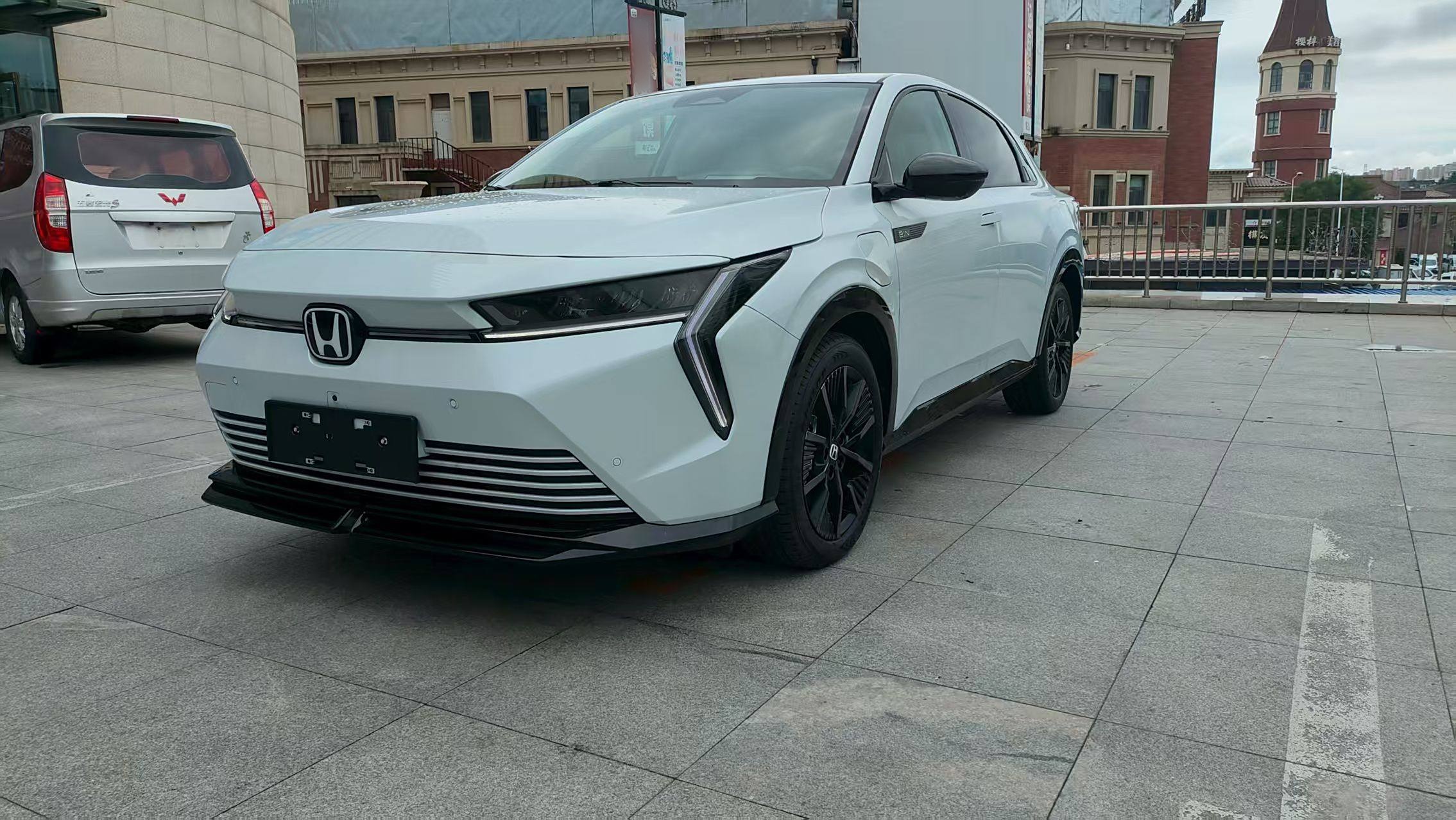 Honda e:NS2 2025 car image 