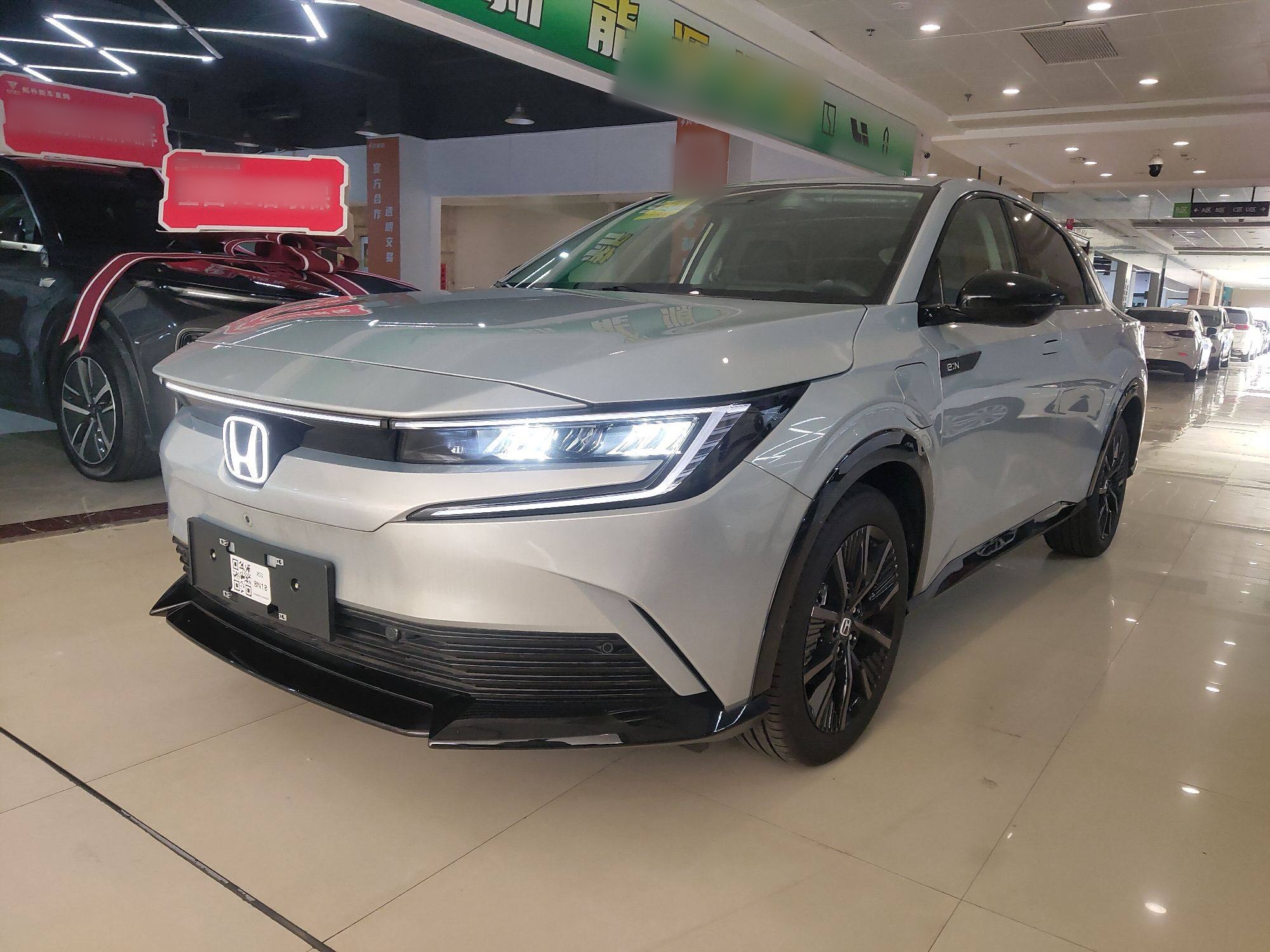 Honda e:NP2 car image 