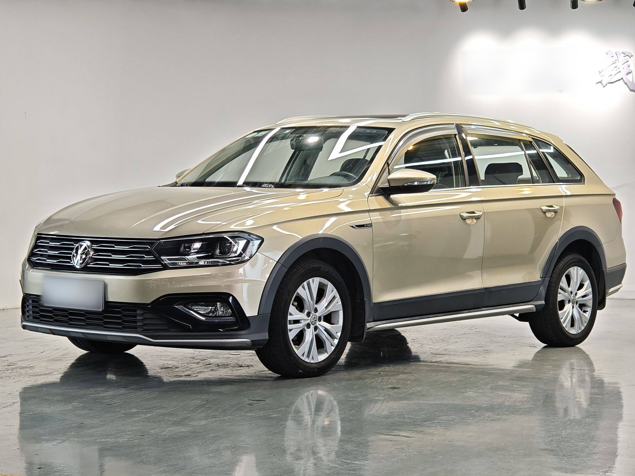 Volkswagen C-Trek 2018 Volkswagen C-Trek 2018 immagine di auto