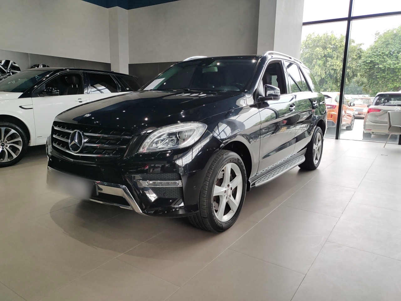 Mercedes-Benz M Class 2015 car image 