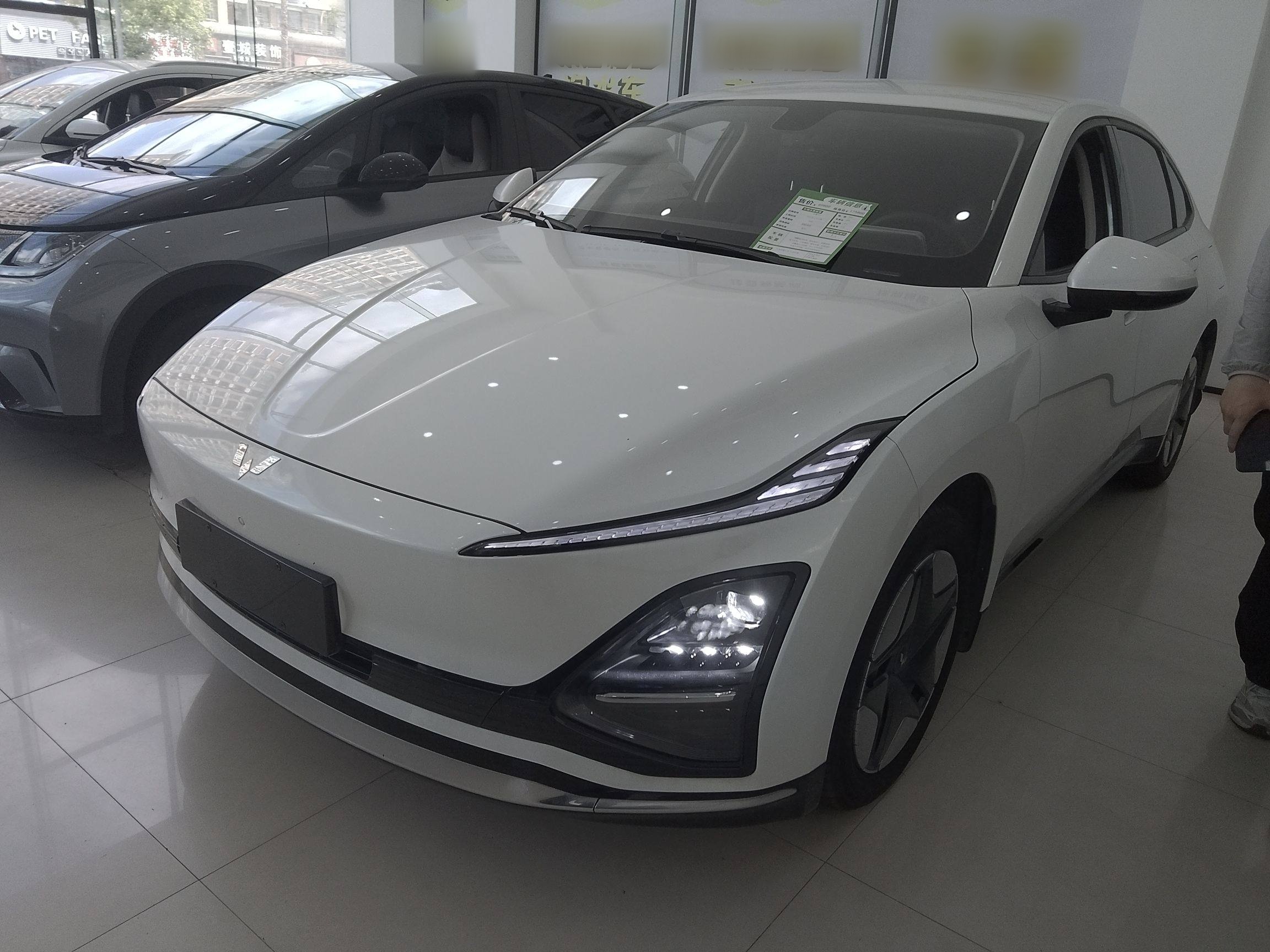 Wuling E5 2024 汽车图片 