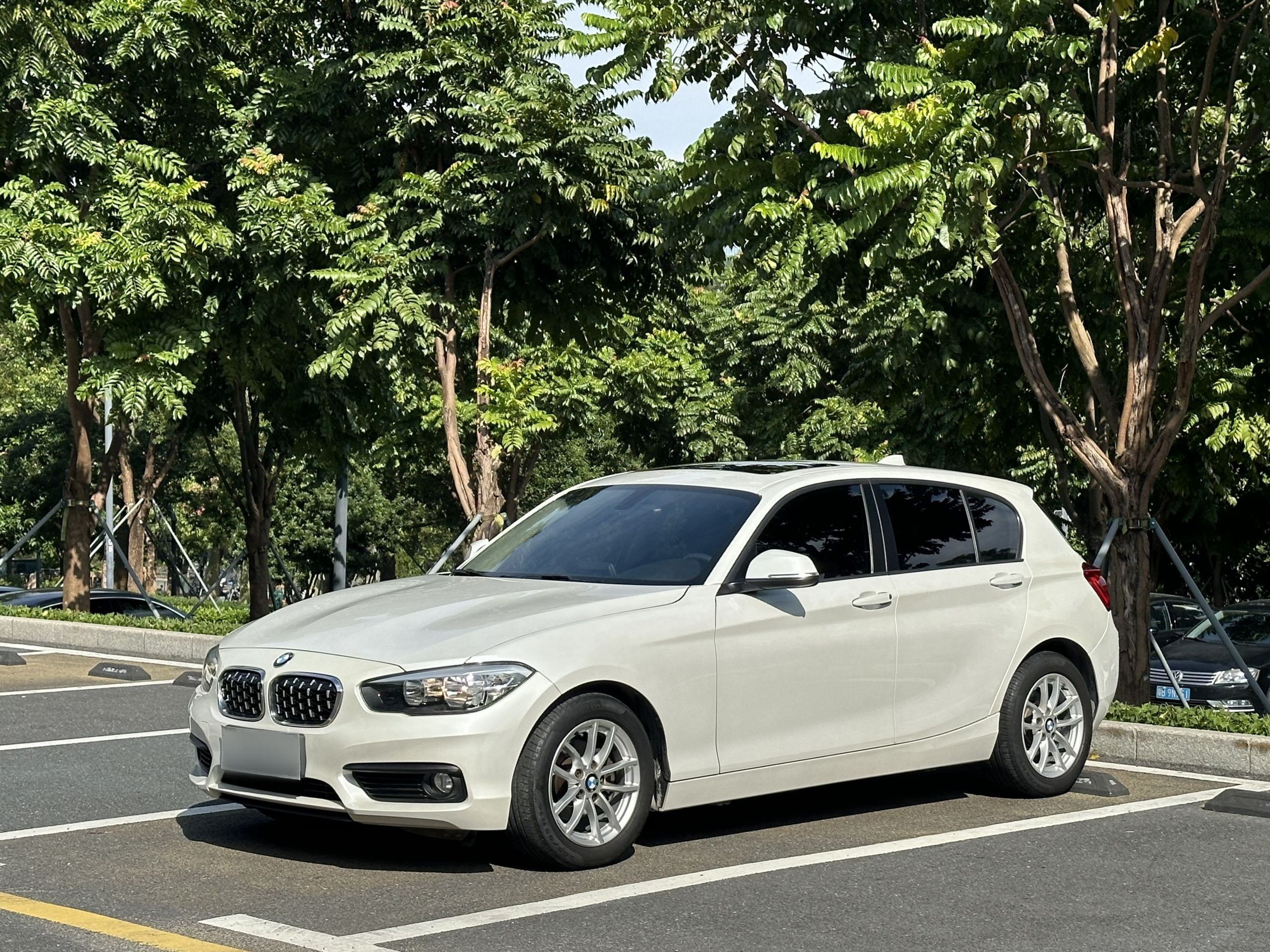 BMW 1 Series (Imported) 2018 car image 
