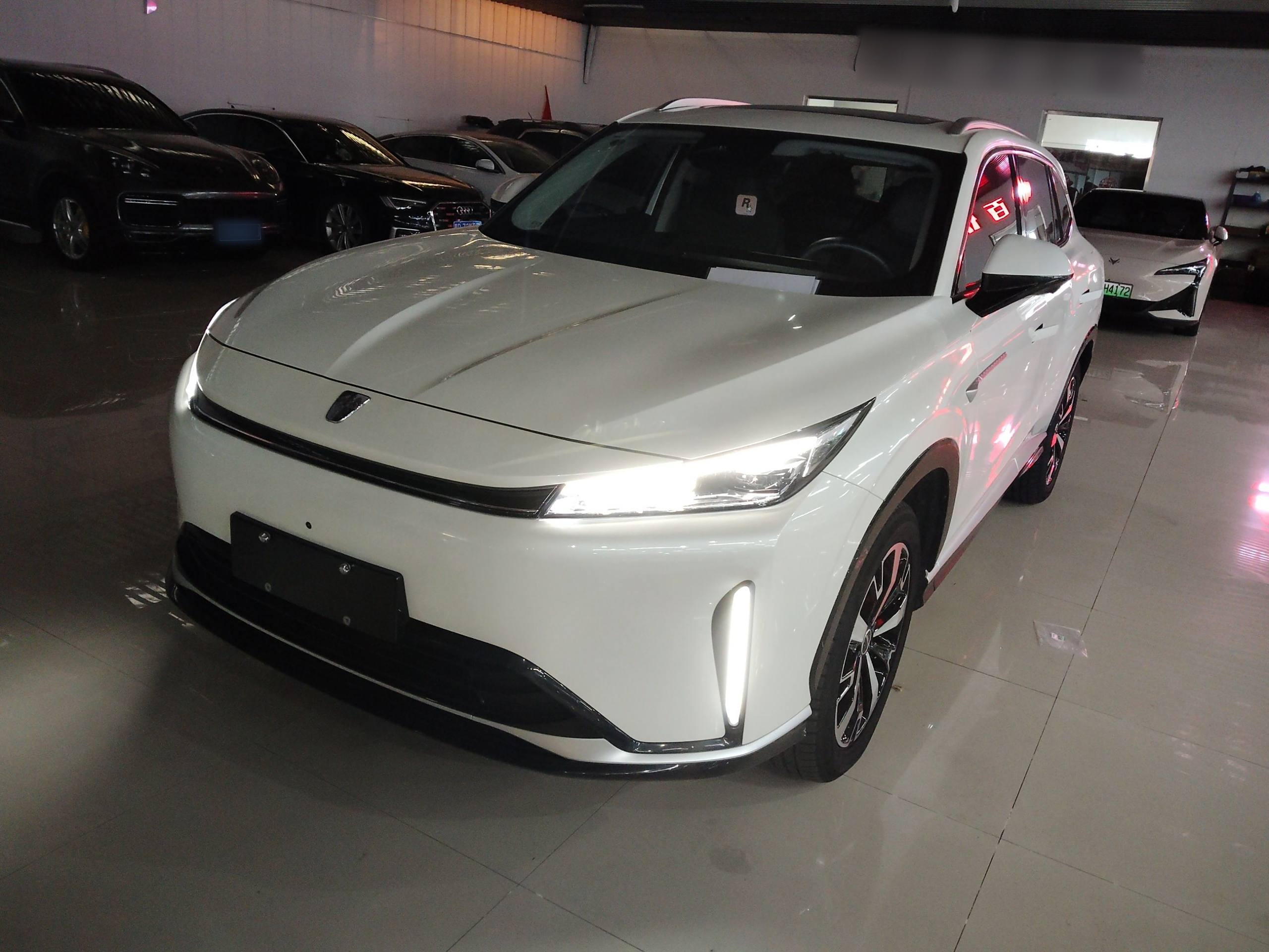 Roewe D5X DMH 2024 car image 