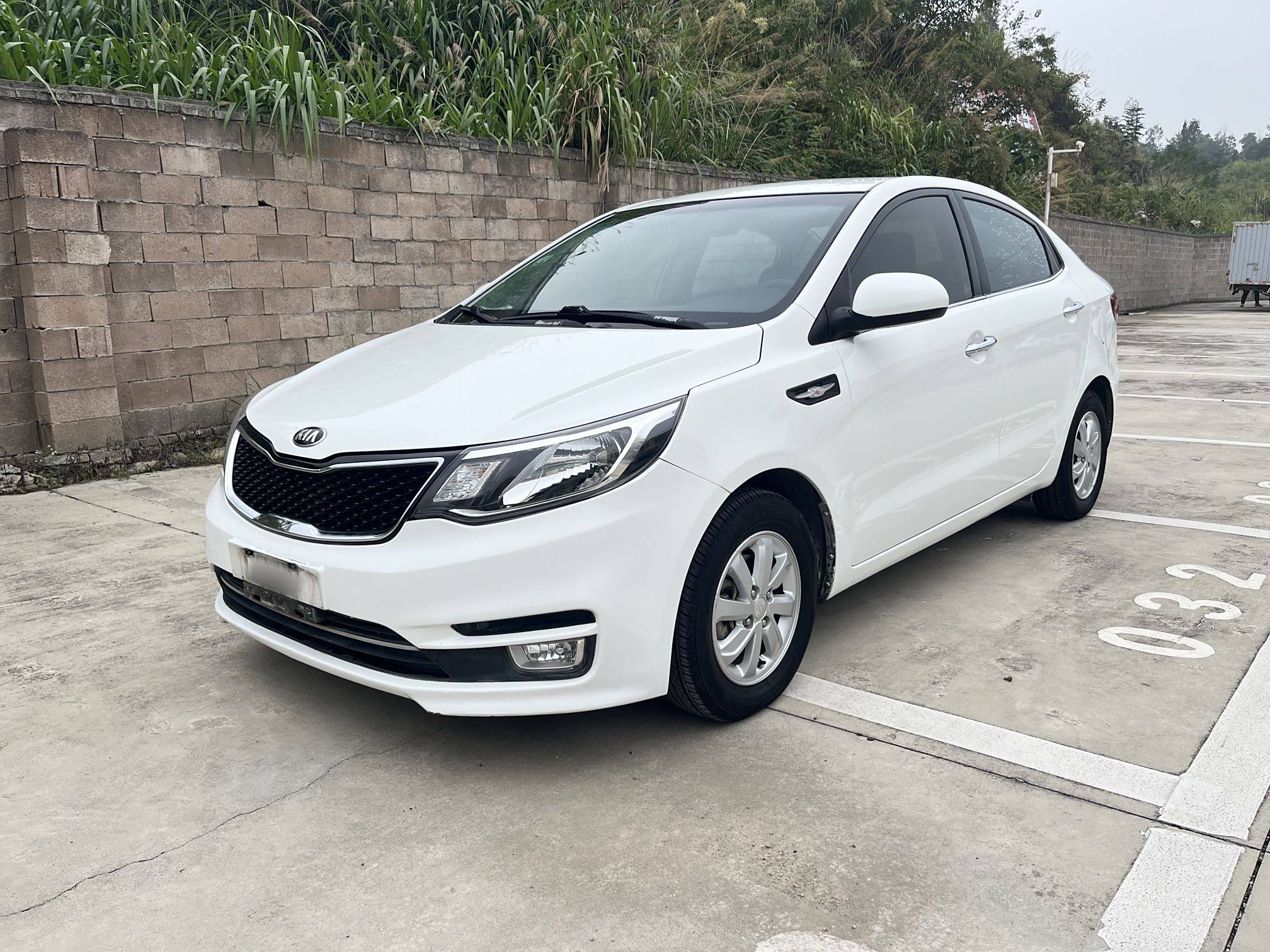 Kia K2 2016 汽车图片 