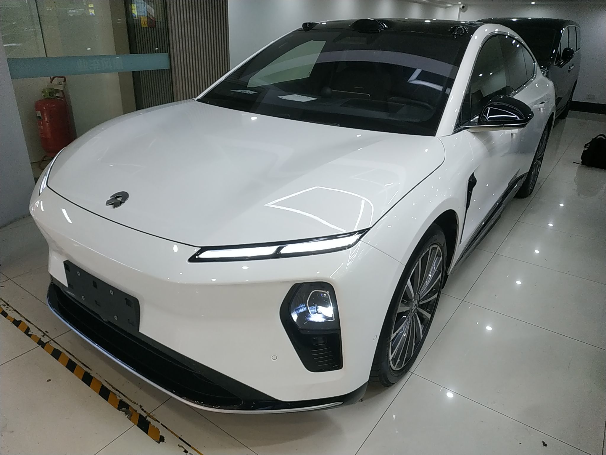 NIO ET9 2024 汽车图片 