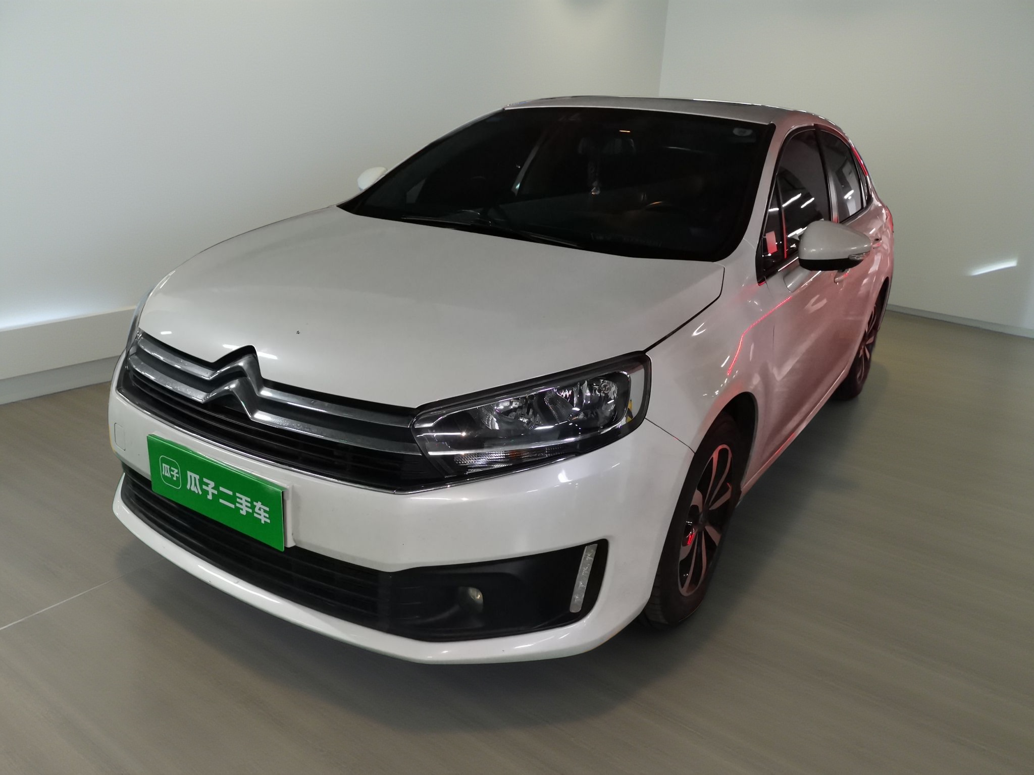 Citroen C4 C-Quatre 2018 car image 