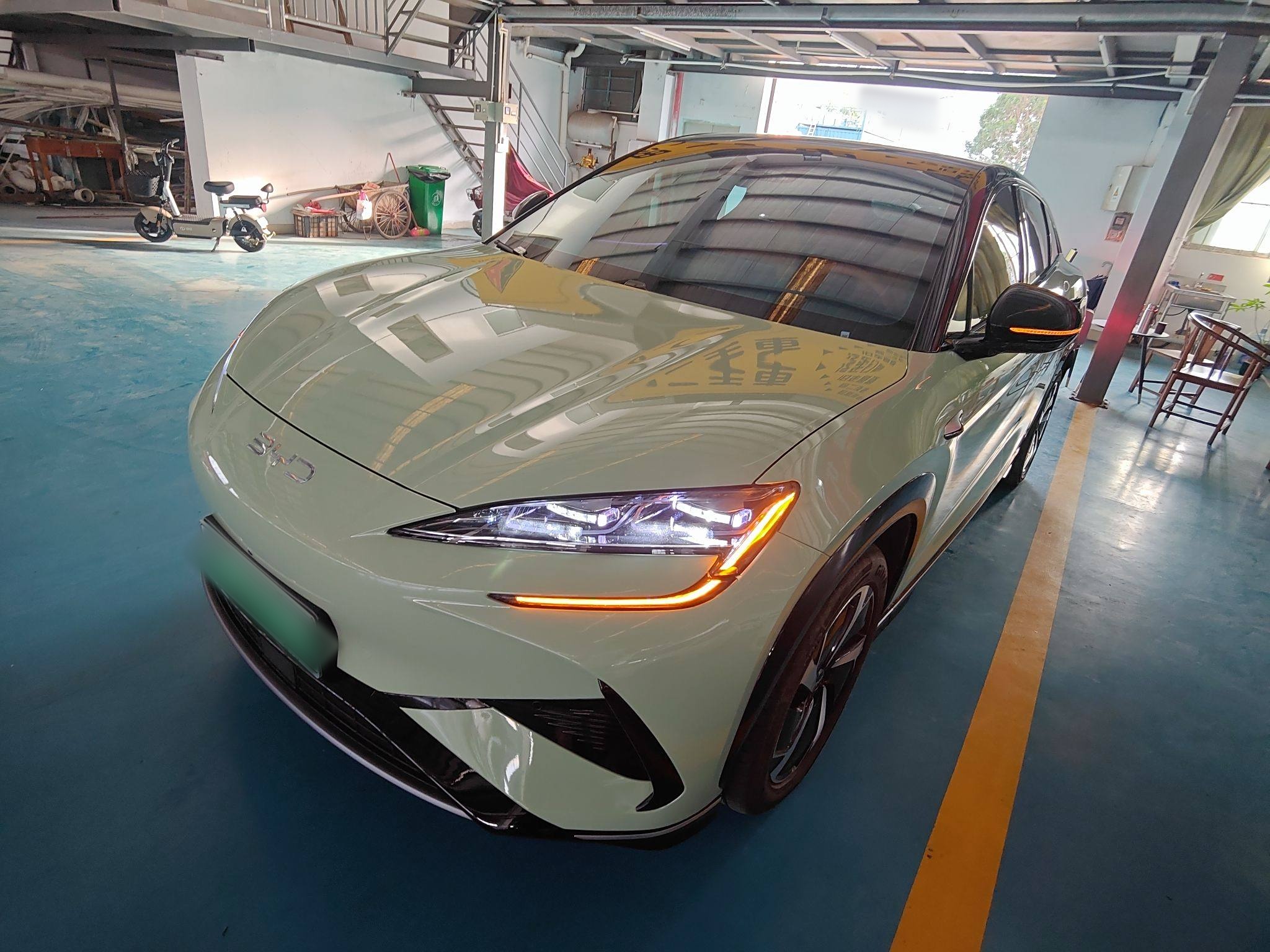 BYD Sea Lion 07 EV 2025 BYD Sea Lion 07 EV 2025 car image