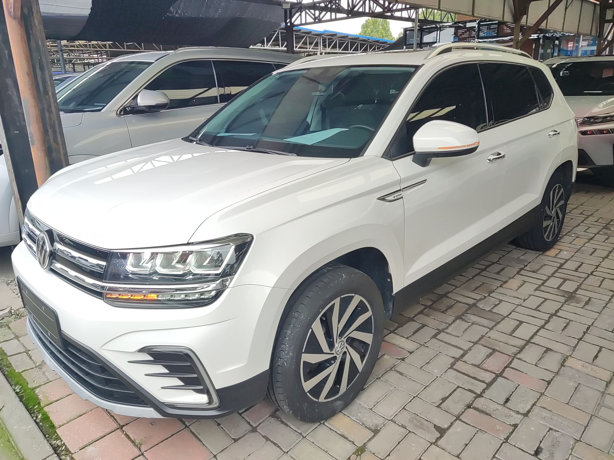 Volkswagen Tharu New Energy 2021 car image 