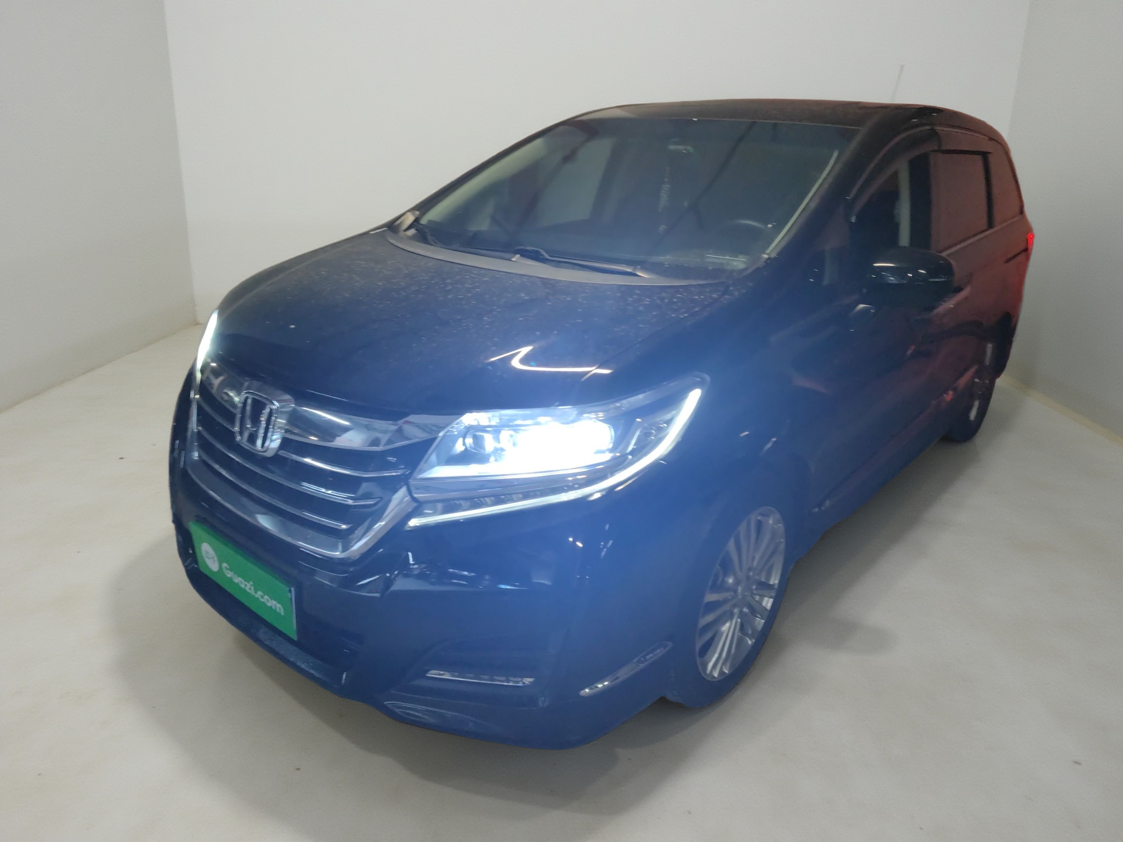 Honda Elysion 2016 صورة سيارة 