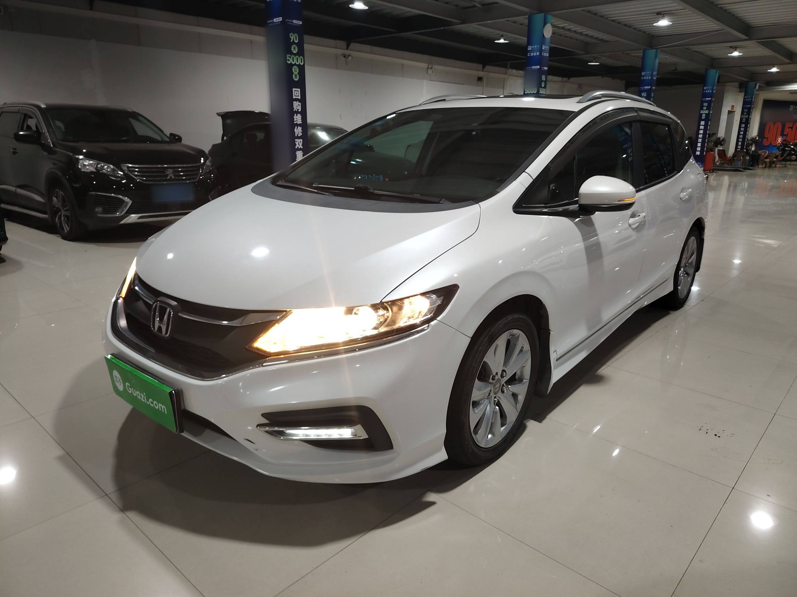 Honda Jade 2018 car image 